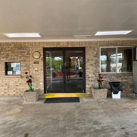 Glen Rose Inn & Suites Екстер'єр фото