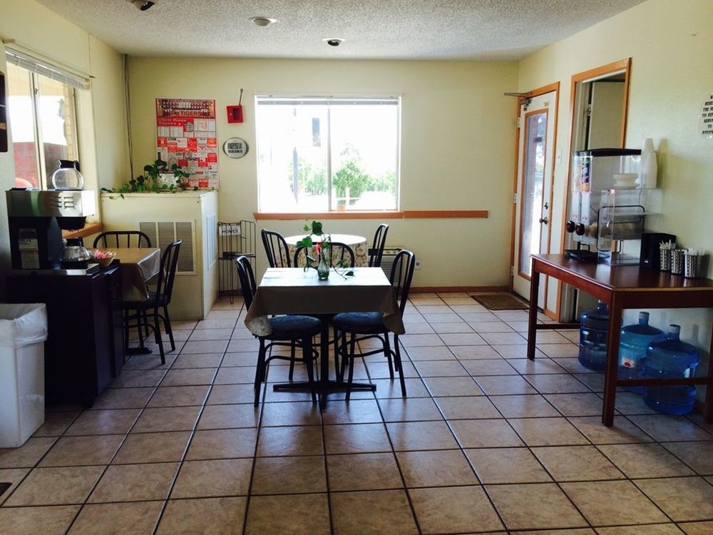 Glen Rose Inn & Suites Інтер'єр фото